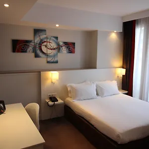 Paris-auteuil By Ihg 3*, Paris Fransa