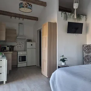 ** Bed & Breakfast A L'oree Du Pin France