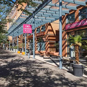 Crowne Plaza - Cite Internationale 4*, Lyon Fransa